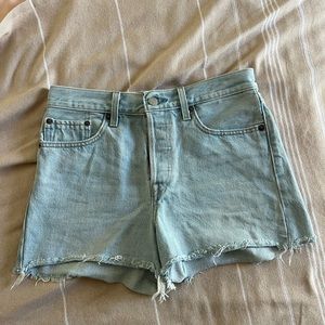❌❌SOLD❌❌Levi wedgy short
